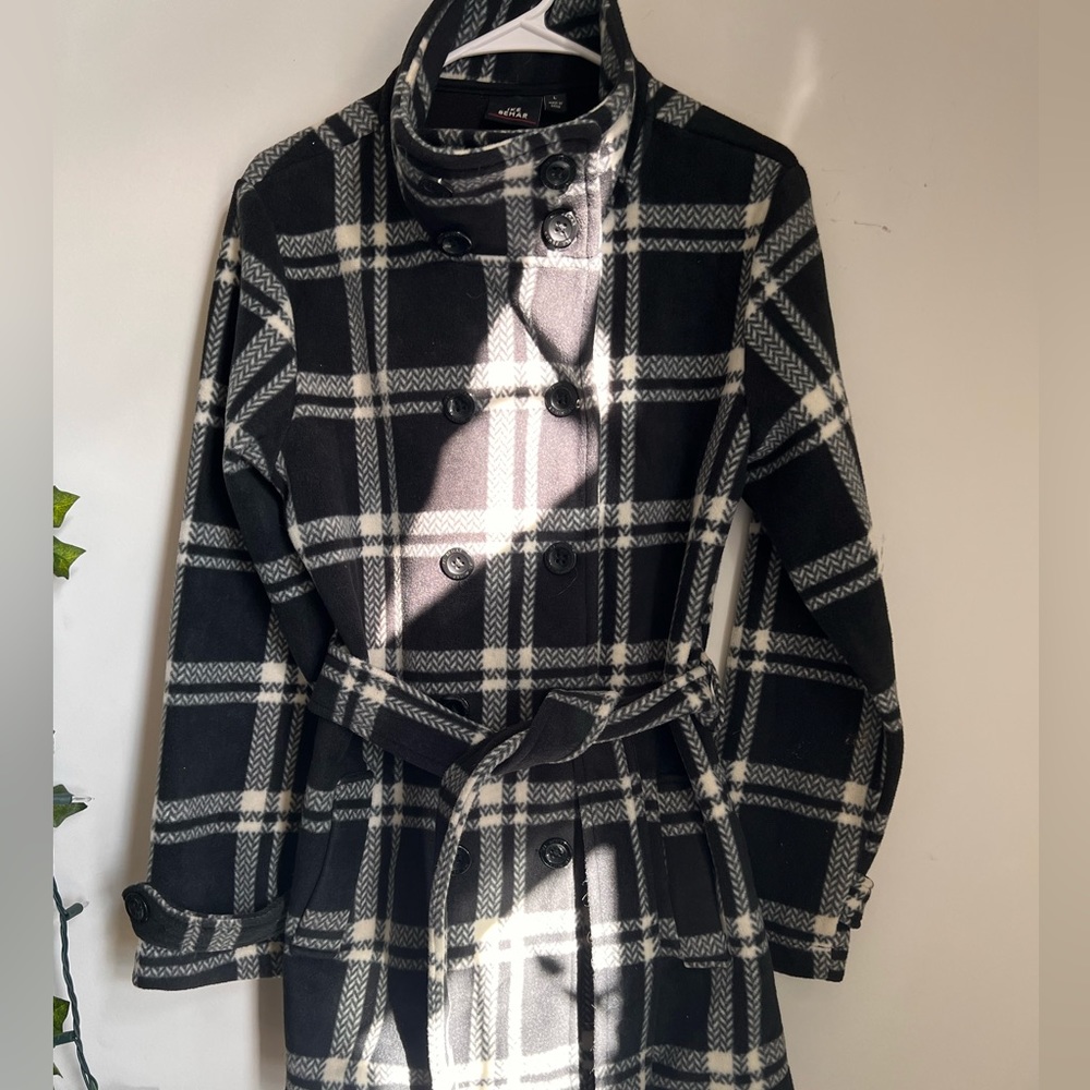 Plaid Jacket with buttons and tie